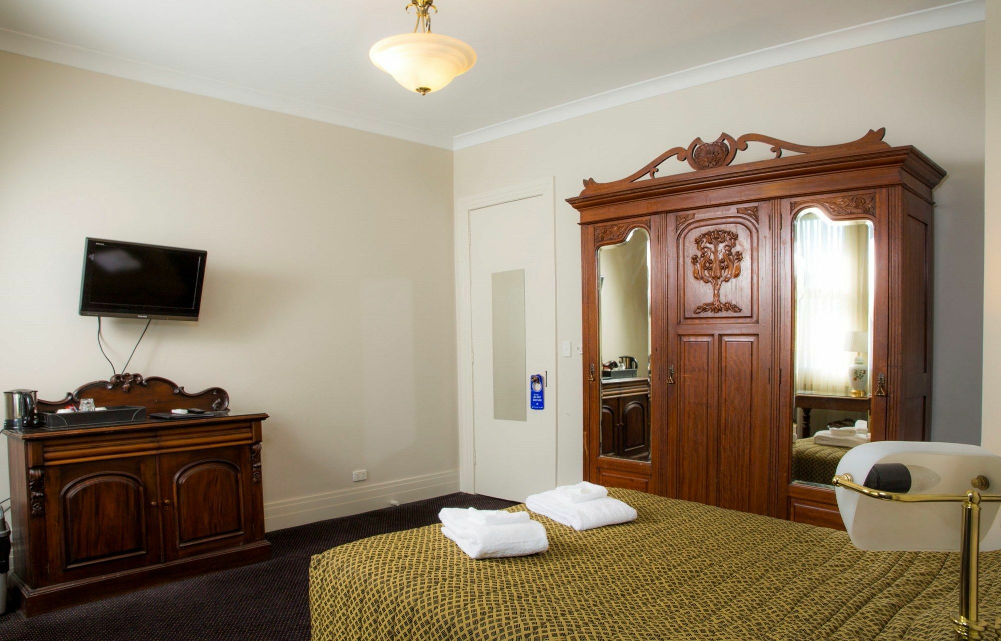 รอยัลเอ็กฮิบิชั่นโฮเต็ล Hotel ซิดนีย์ ภายนอก รูปภาพ